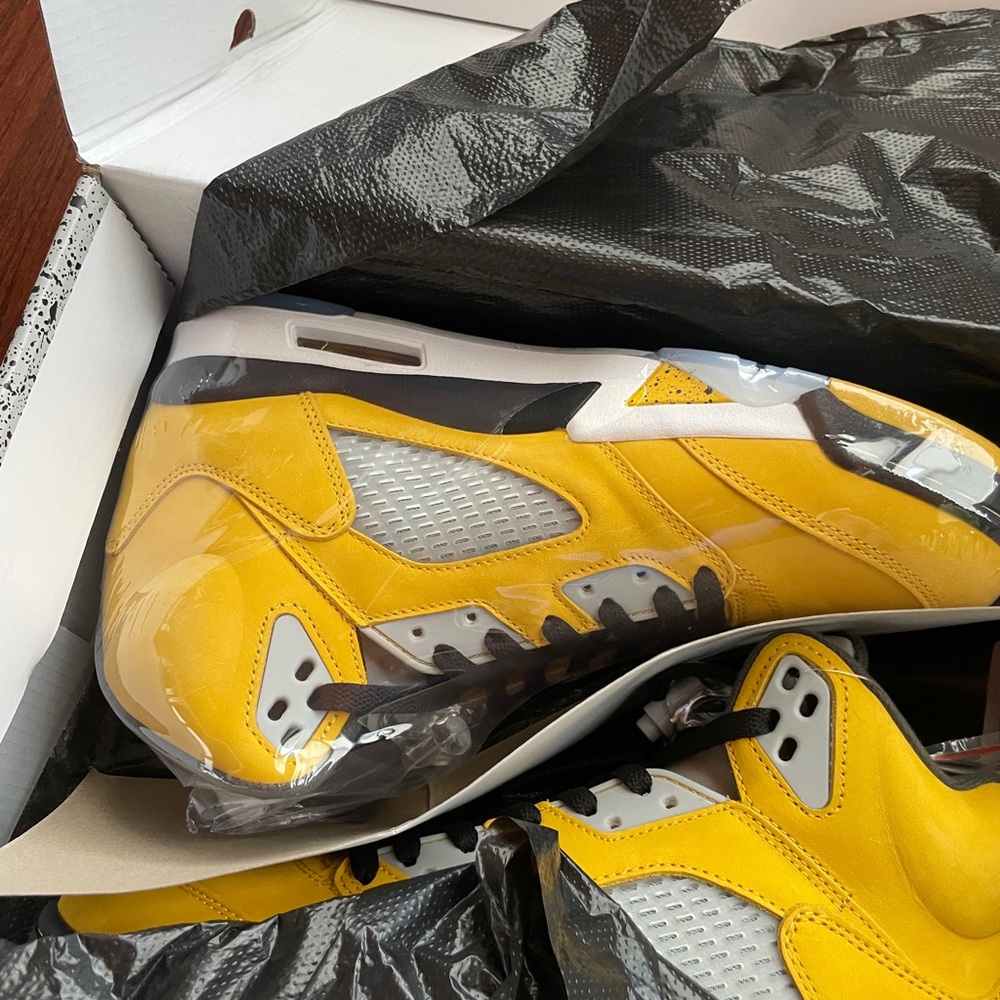 Men’s yellow air Jordan 5 retro size 10 - Picture 4 of 11